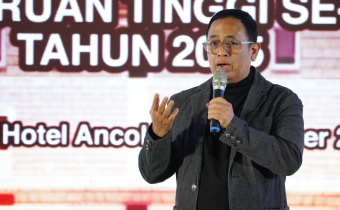 Pascakompetisi Debat, Puadi Tekankan Pentingnya Literasi Mahasiswa dalam Pengawasan Pemilu